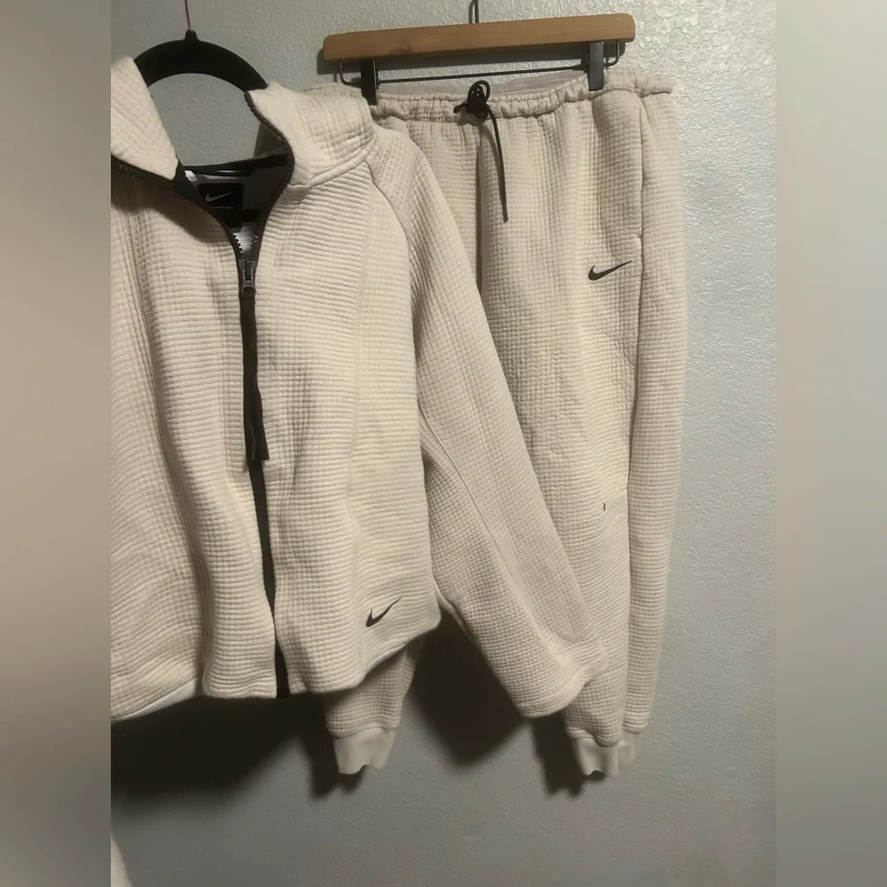 Nike tech fleece set